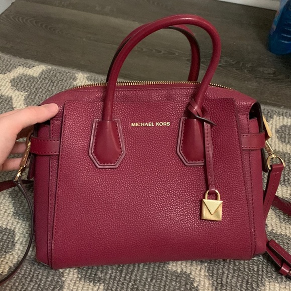 Micheal kors crossbody medium - Picture 1 of 8